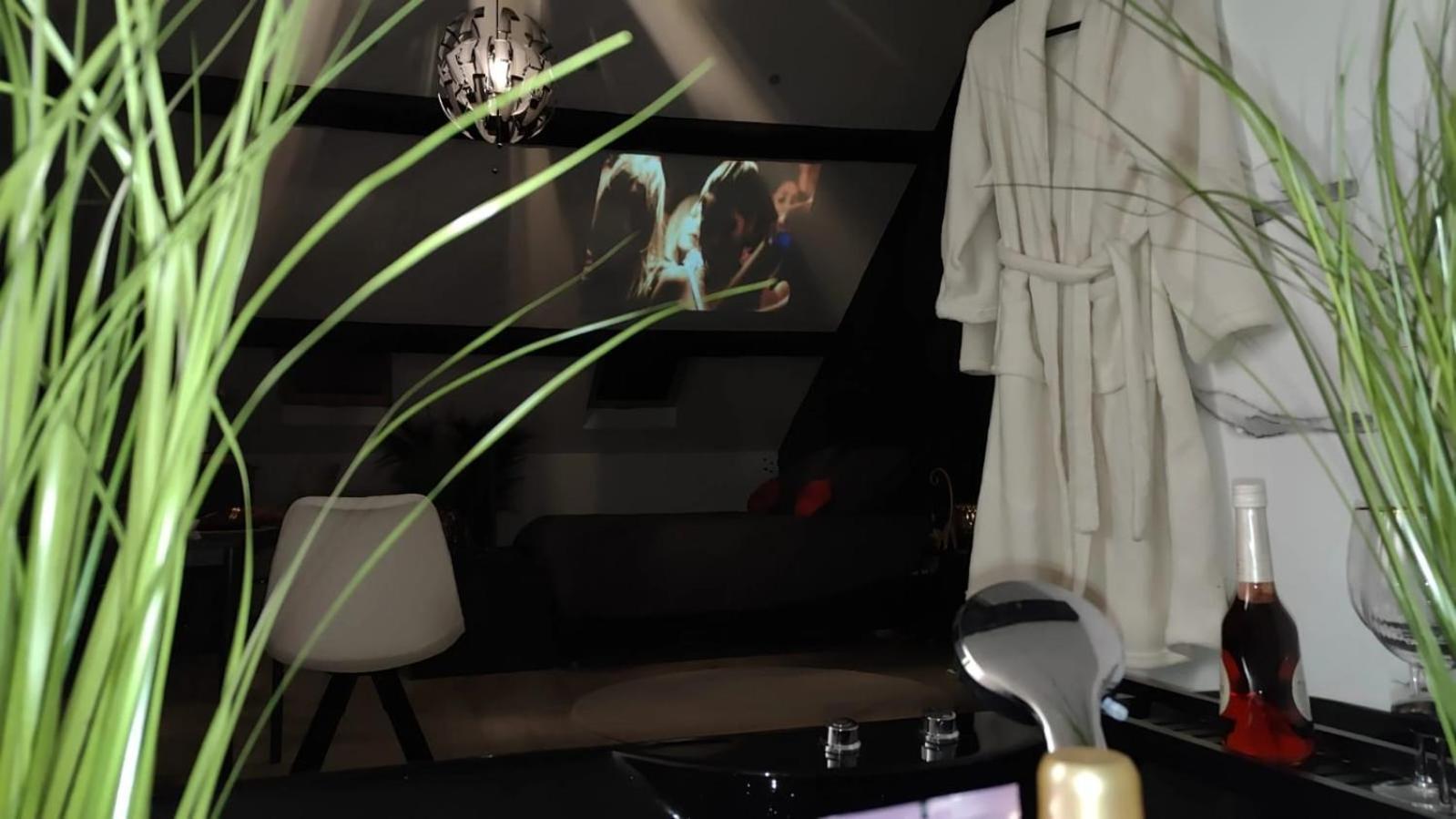Logement Romantique Et Cosy شارلروا المظهر الخارجي الصورة